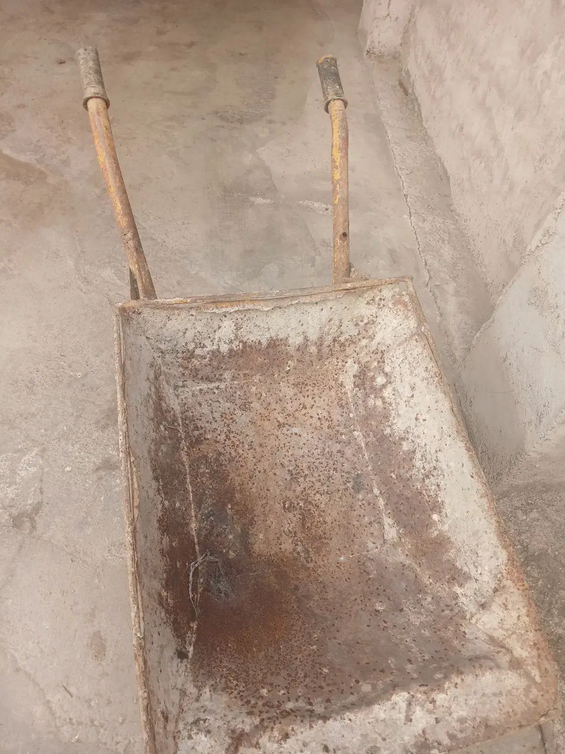 فرغون|مصالح و تجهیزات ساختمان|رشت, لاکان|دیوار