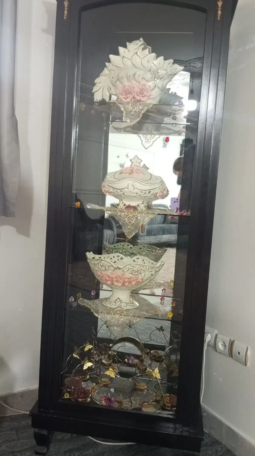 بوفه در حد نو|بوفه، ویترین، کنسول|نهاوند, |دیوار