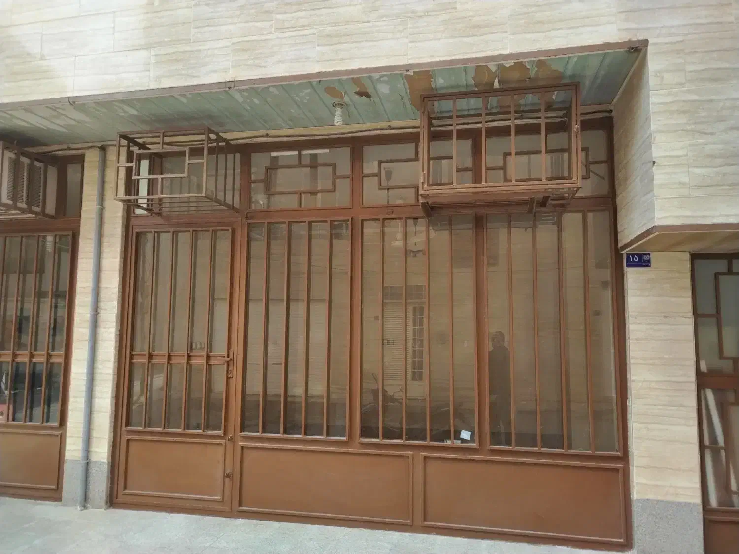 اجاره مغازه 20متری عاشوری کوچه بهارستان 42|اجارهٔ مغازه و غرفه|بوشهر, |دیوار