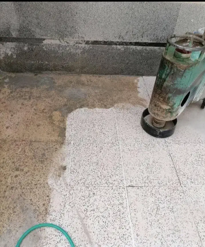 کفسابی سنگ ساب زن نماشوی پیچ رولپلاک پیچ رول پلاک|خدمات نظافت|آبیک, |دیوار