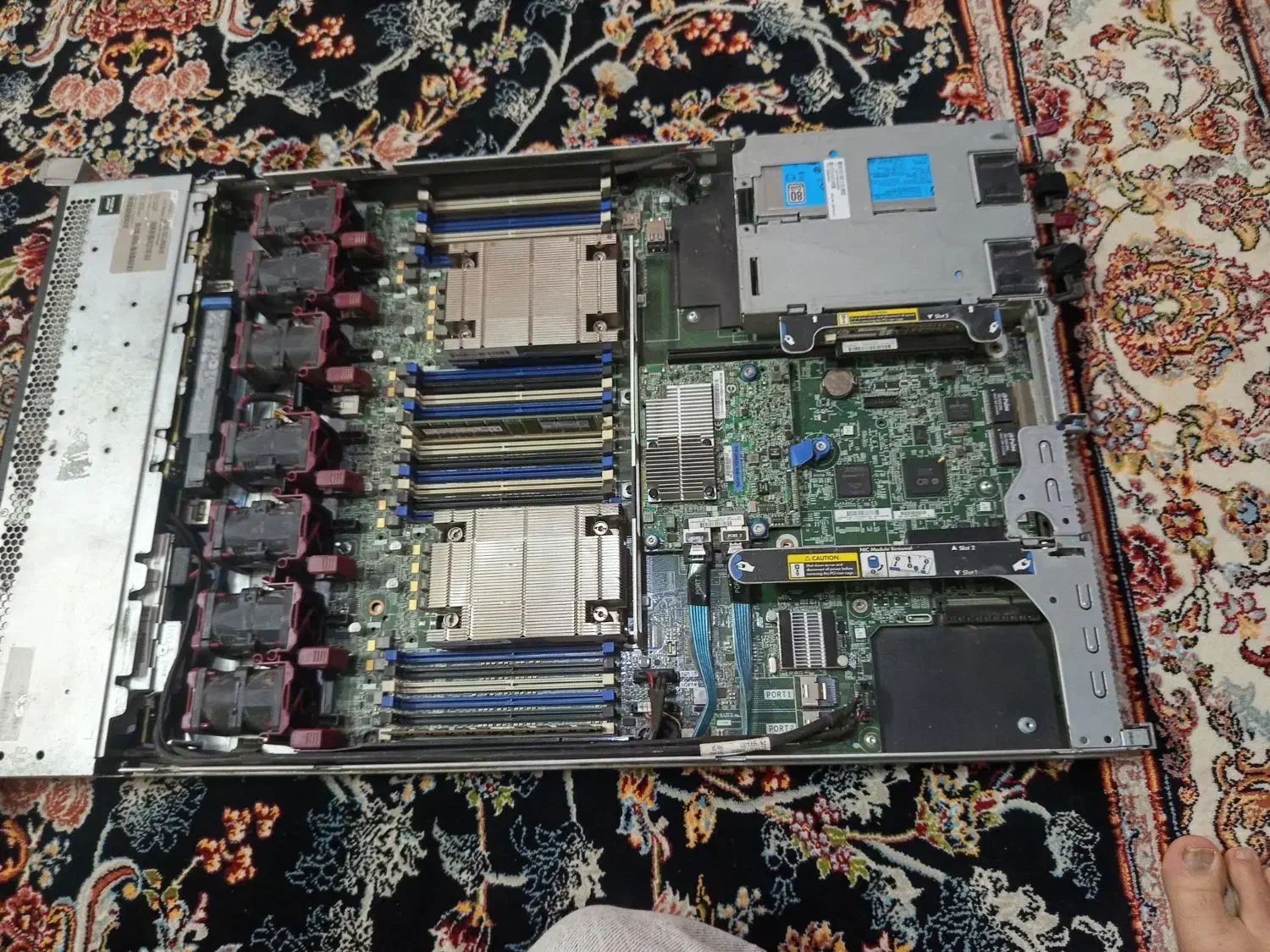 سرور  hp dl360 g9|مودم و تجهیزات شبکه|تهران, شهرک غرب|دیوار