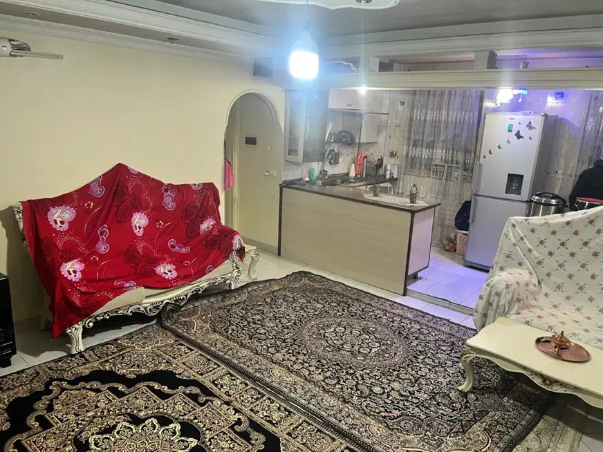 ۶۰متر/غرق در نور/کارشناسی/پارکینگ دار/دو واحدی|فروش آپارتمان|تهران, زمزم|دیوار