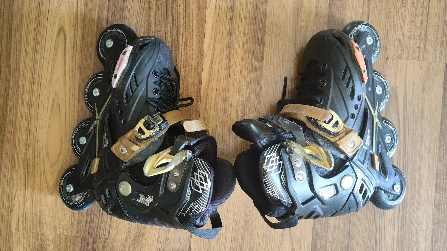 کفش اسکیت سایز ۳۰ تا ۳۶ مارک skate city|دوچرخه، اسکیت، اسکوتر|سنندج, |دیوار