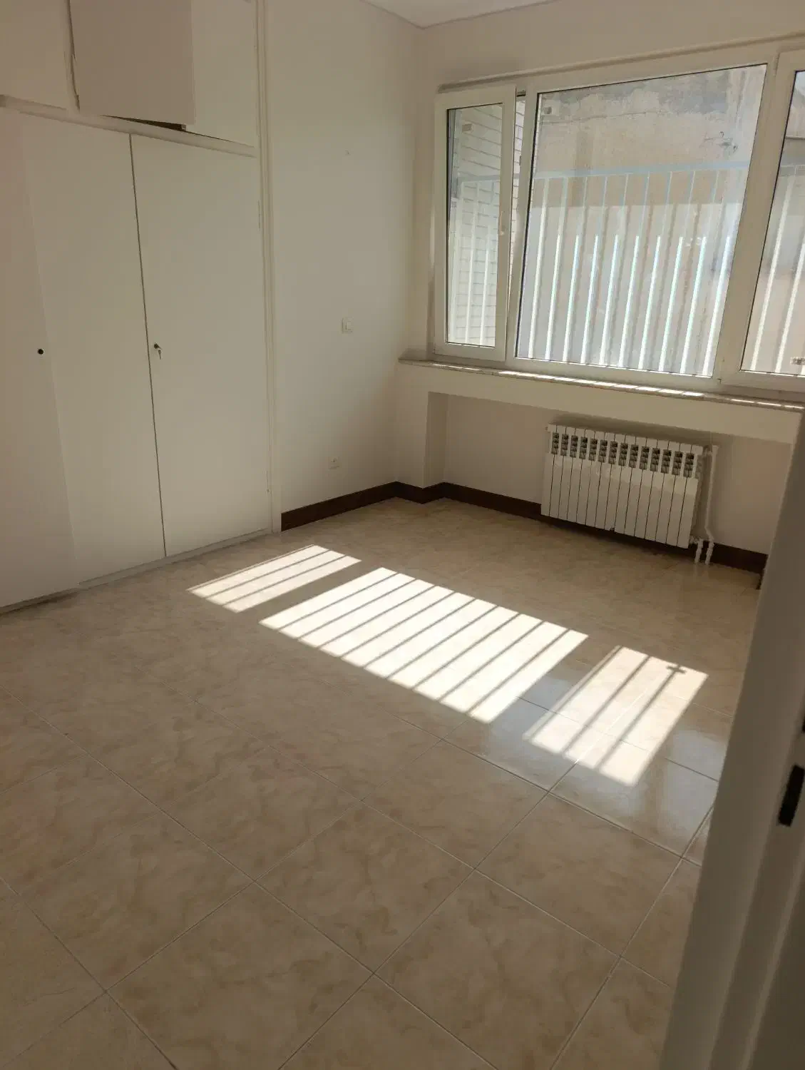 بلوار مینا/125متر/3خواب با امکانات/قابل تبدیل