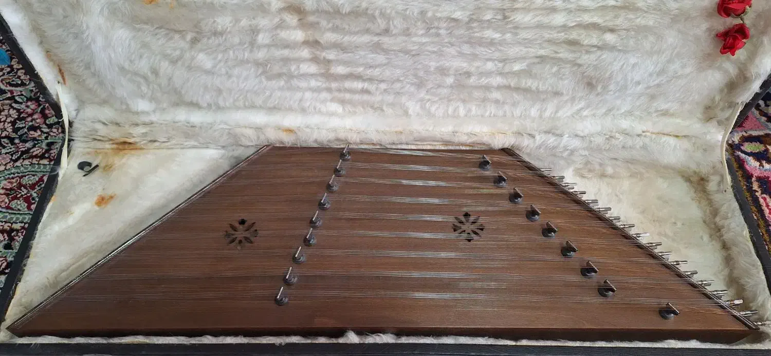 سنتور|سازهای سنتی|کرمان, |دیوار