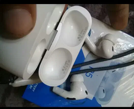 ایرپاد اصلی با. بارکد اصالت|لوازم جانبی موبایل و تبلت|کرمانشاه, |دیوار