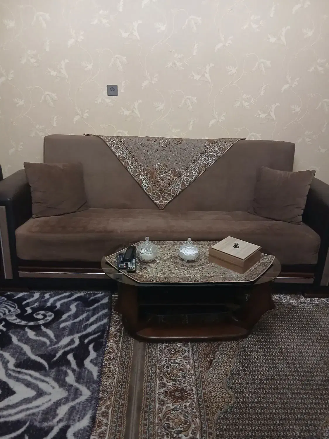 راحتی کارکرده۱۰نفره قیمت ۱۰میلیون|مبلمان خانگی و میز عسلی|تبریز, |دیوار