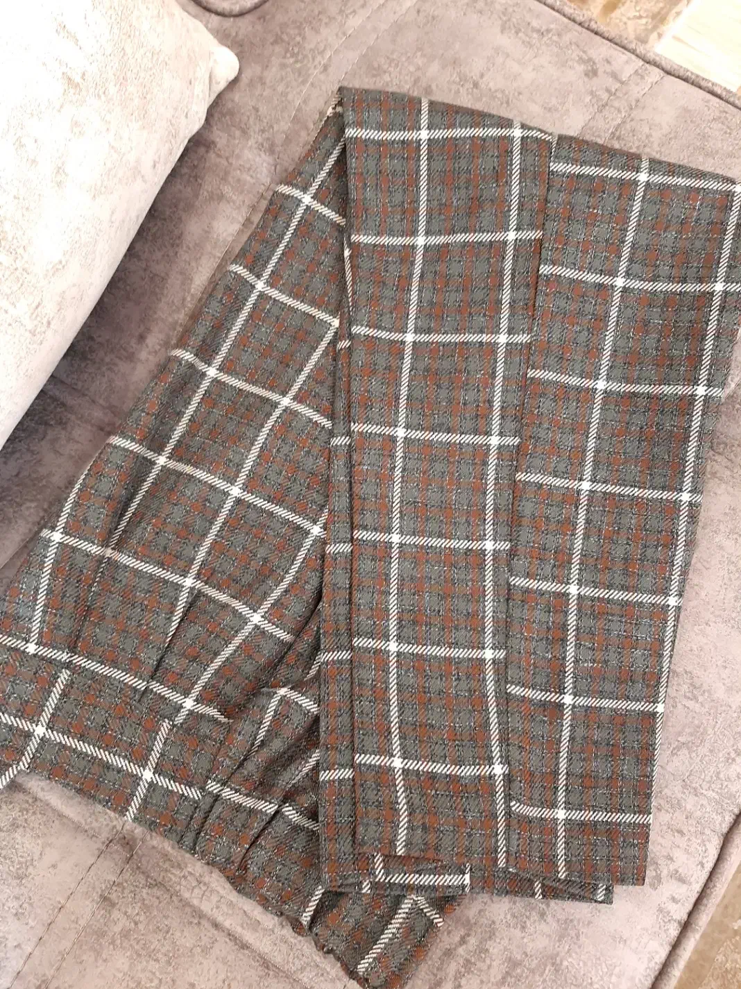 کت شلوار پاییزی|لباس|رشت, بوسار|دیوار