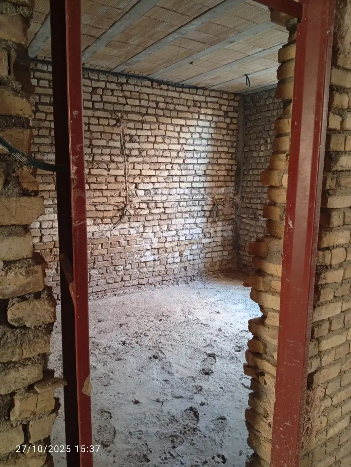 فروش خانه نیمه ساز زیرزمین|فروش خانه و ویلا|بهاباد, |دیوار