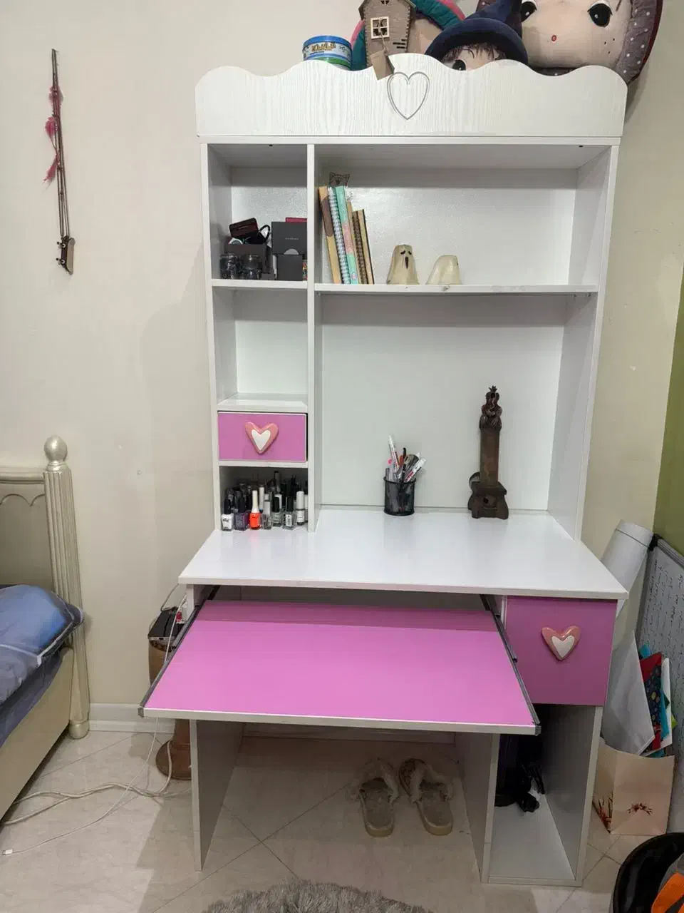 کمد و میز تحریر دخترانه|تخت و سرویس خواب|کرج, حسن آباد|دیوار