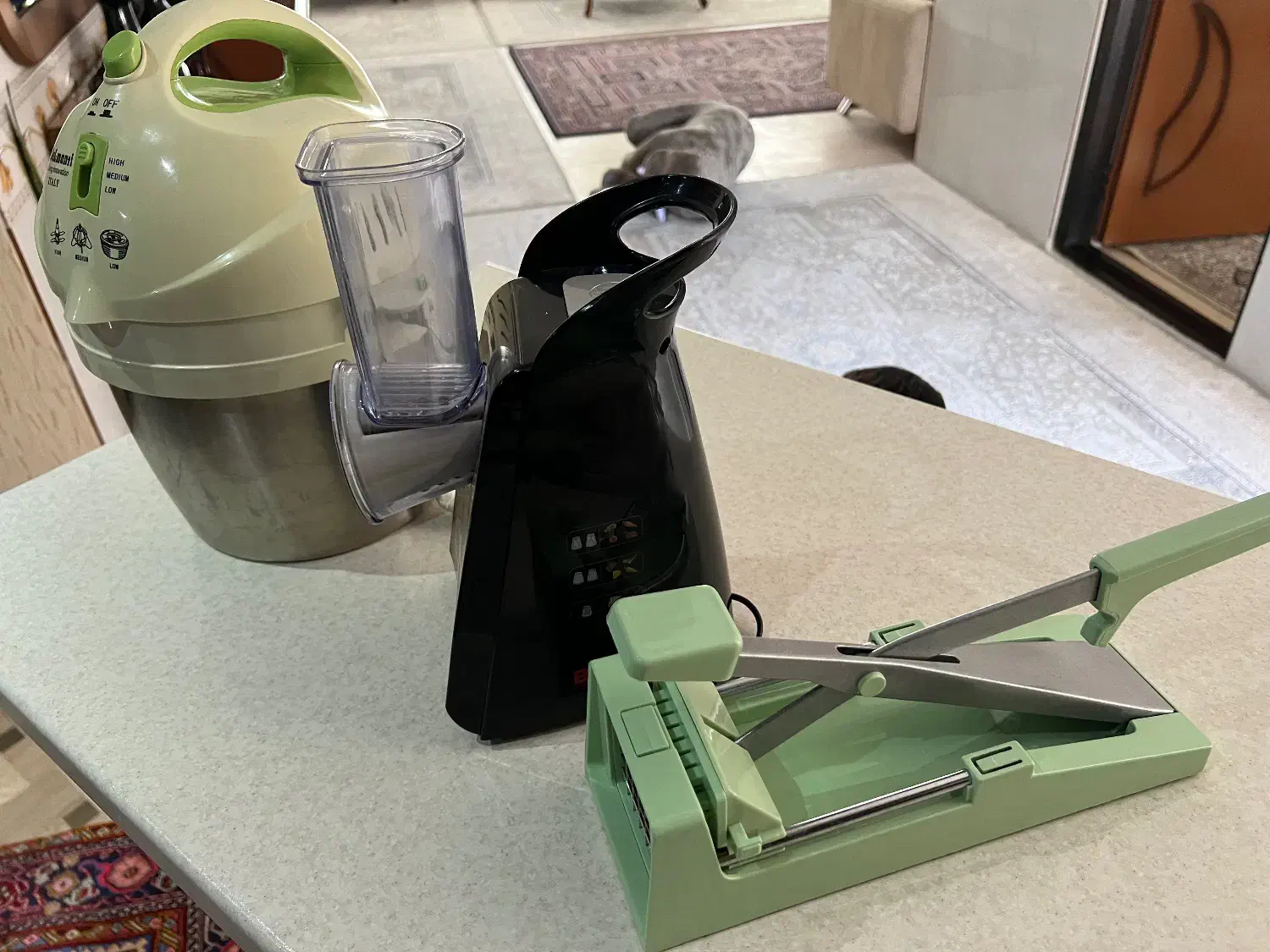 خردکن|خردکن، آسیاب، غذاساز|زنجان, |دیوار