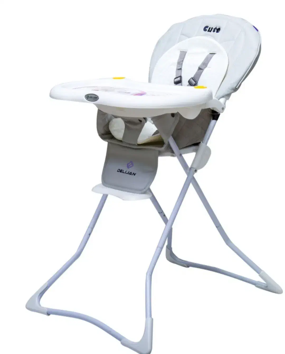 در حد نو چهار تیکه وسایل کودک|اسباب و اثاث بچه|بیجار, |دیوار