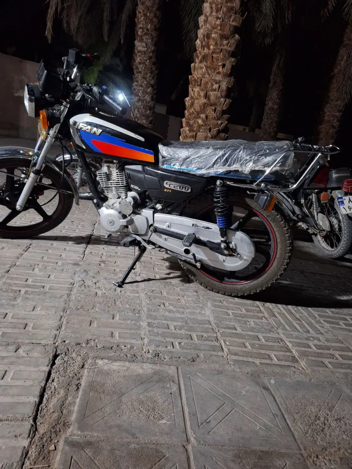 ۲۰۰|موتورسیکلت|بم, |دیوار