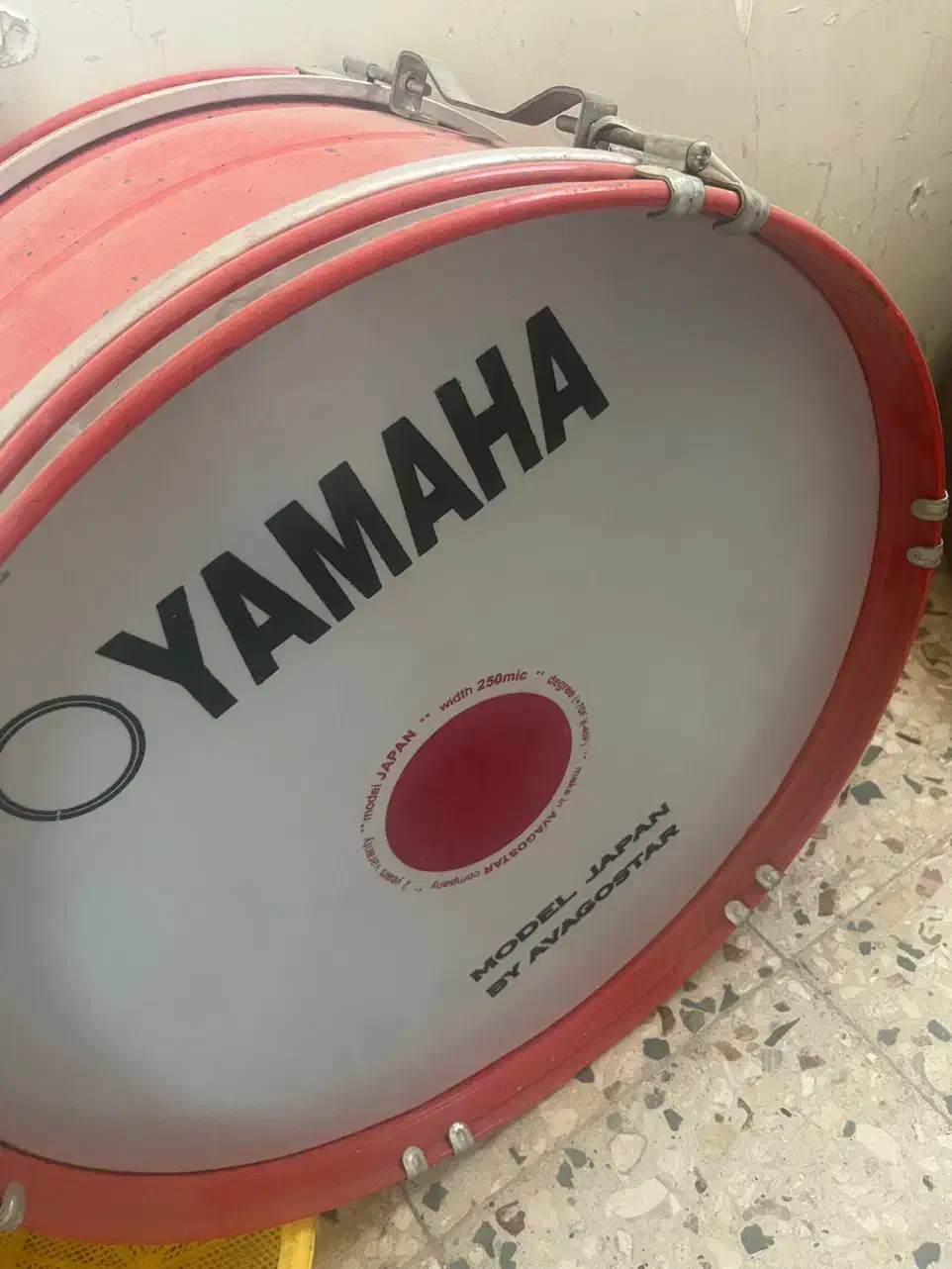 طبل واگیر|درام و پرکاشن|قم, شاه ابراهیم|دیوار