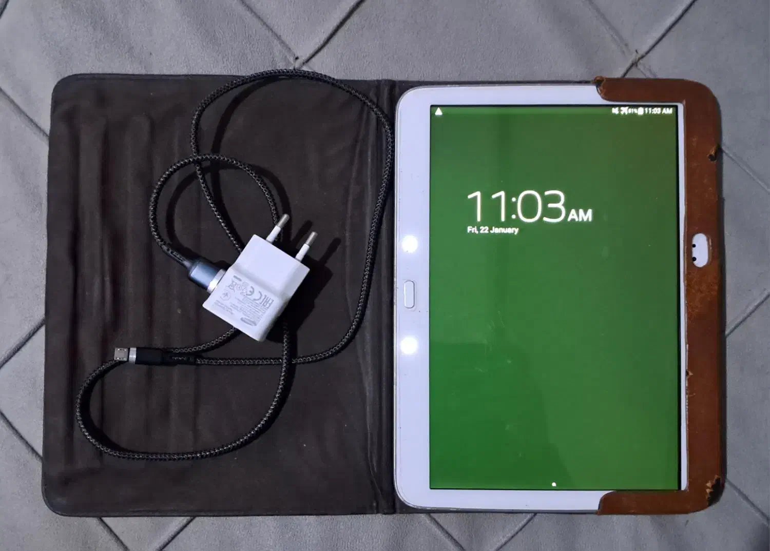 تبلت سامسونگ|تبلت|رشت, سعدی (تختی)|دیوار