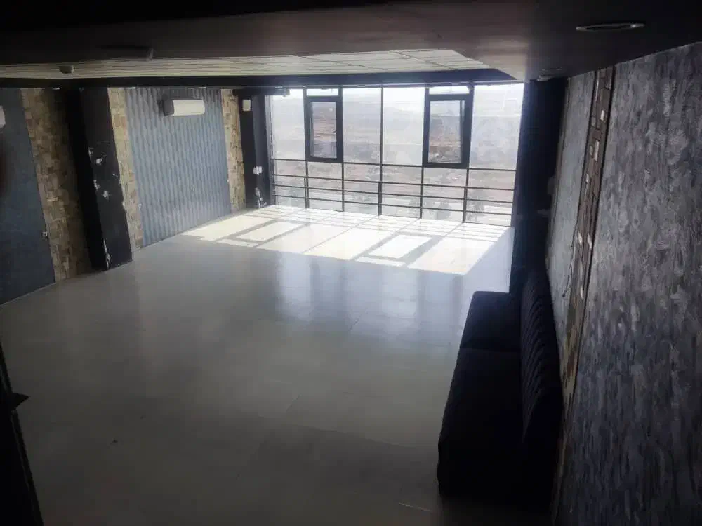 اجاره یک واحد تجاری 4طبقه مناسب نمایشگاه و رستوران|اجارهٔ مغازه و غرفه|پرند, فاز ۲|دیوار