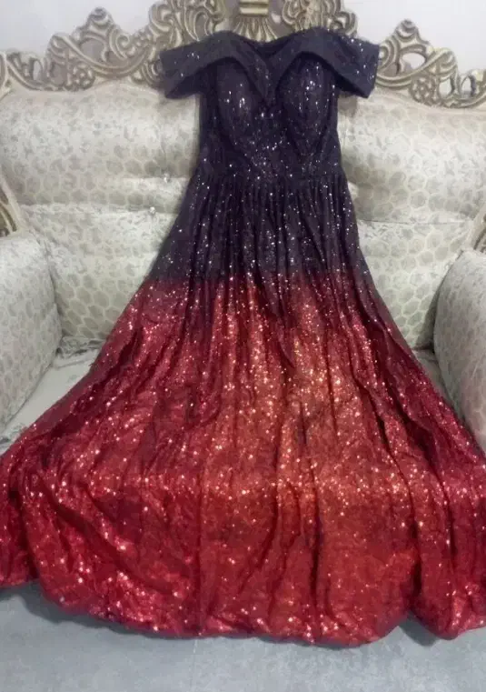 لباس مجلسی|لباس|قیدار, |دیوار