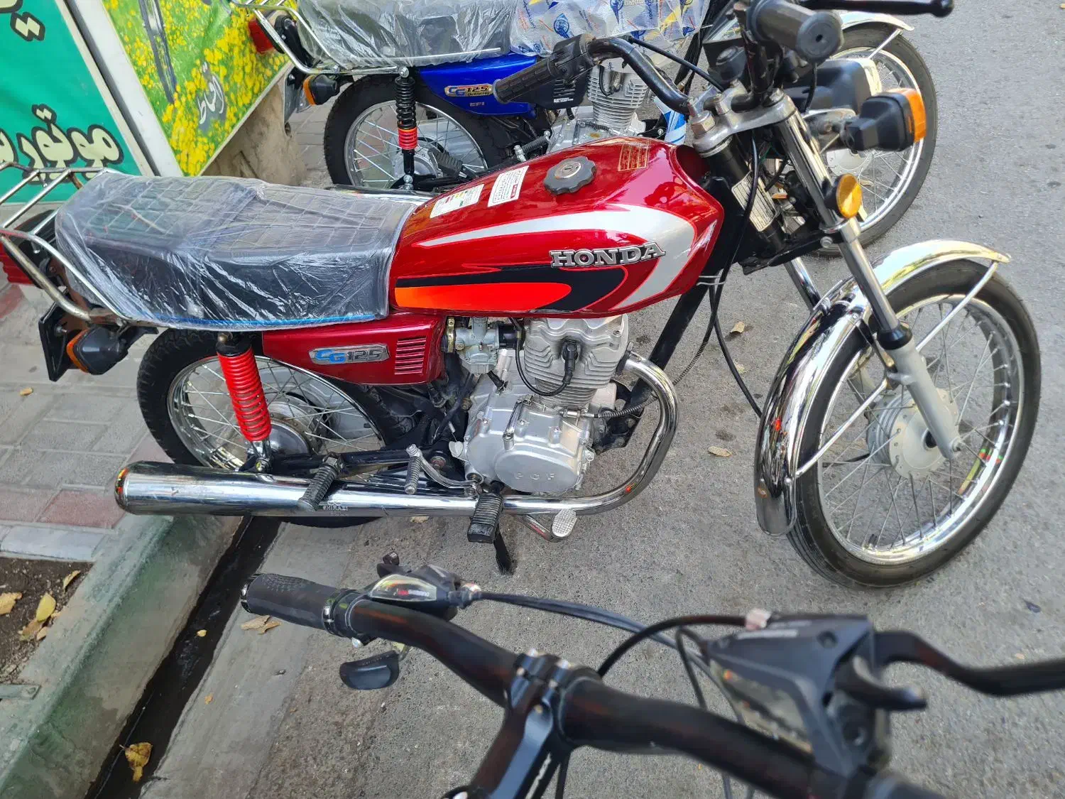 موتور سیکلت آشیل در حد صفر|موتورسیکلت|قم, باغ شازده|دیوار