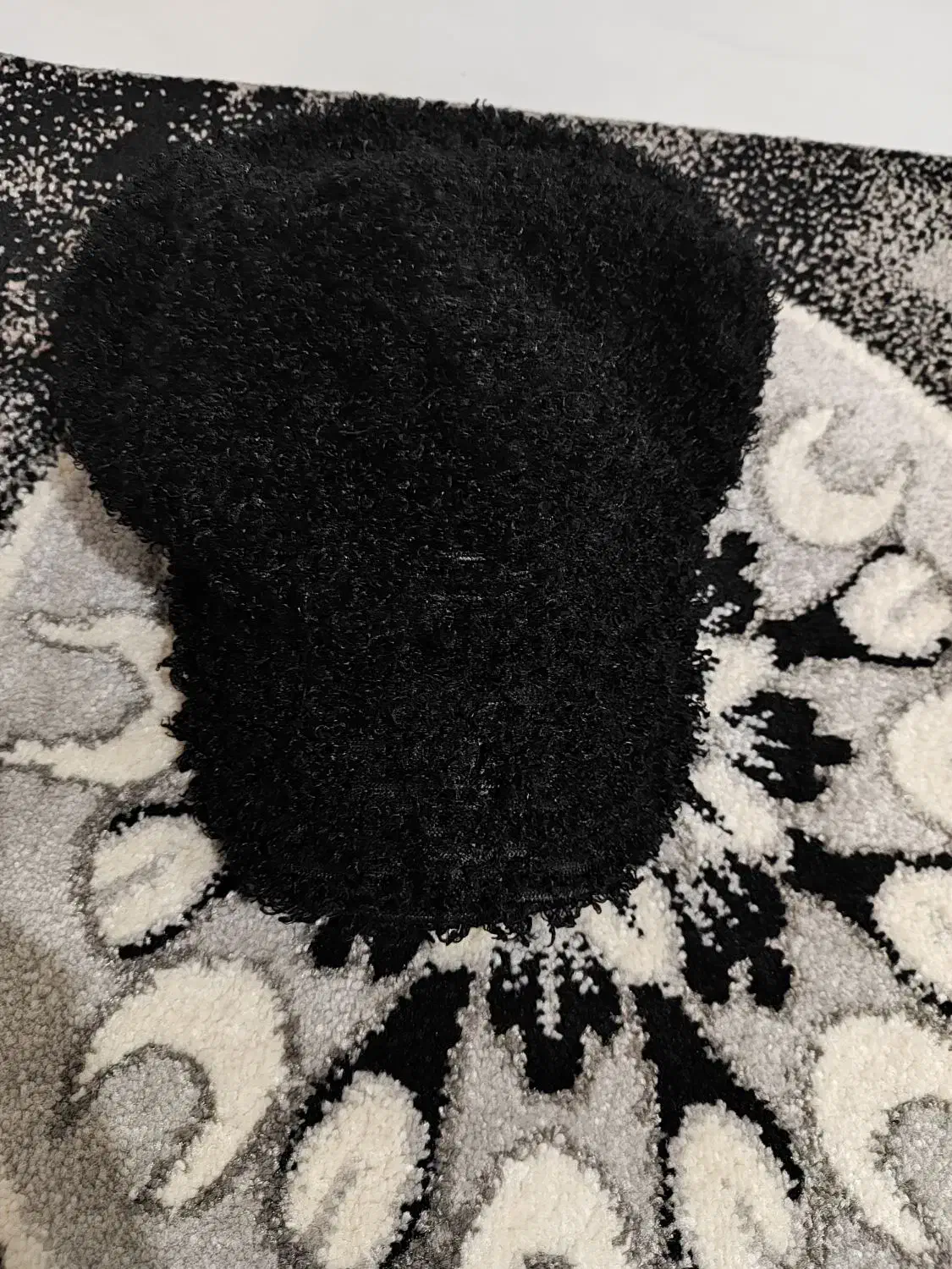 کلاه تدی|لباس|شیراز, میانرود|دیوار