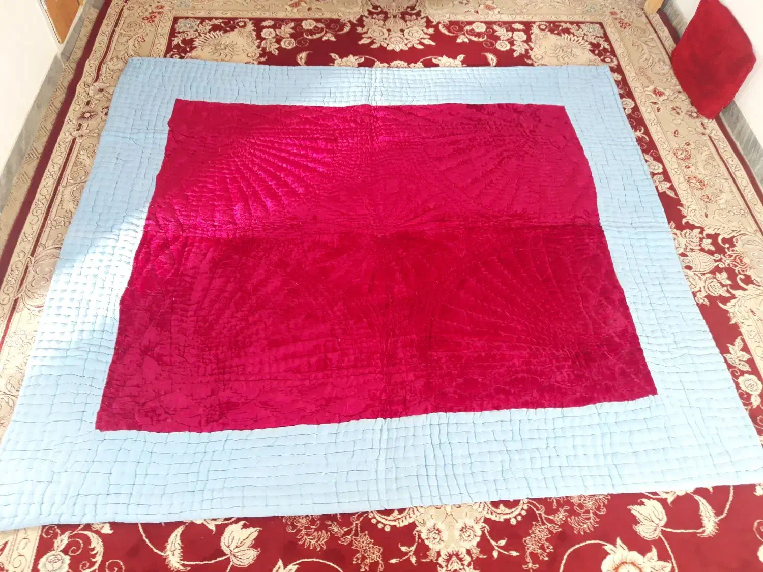 لحاف کرسی کاملا نو|رختخواب، بالش، پتو|میبد, |دیوار