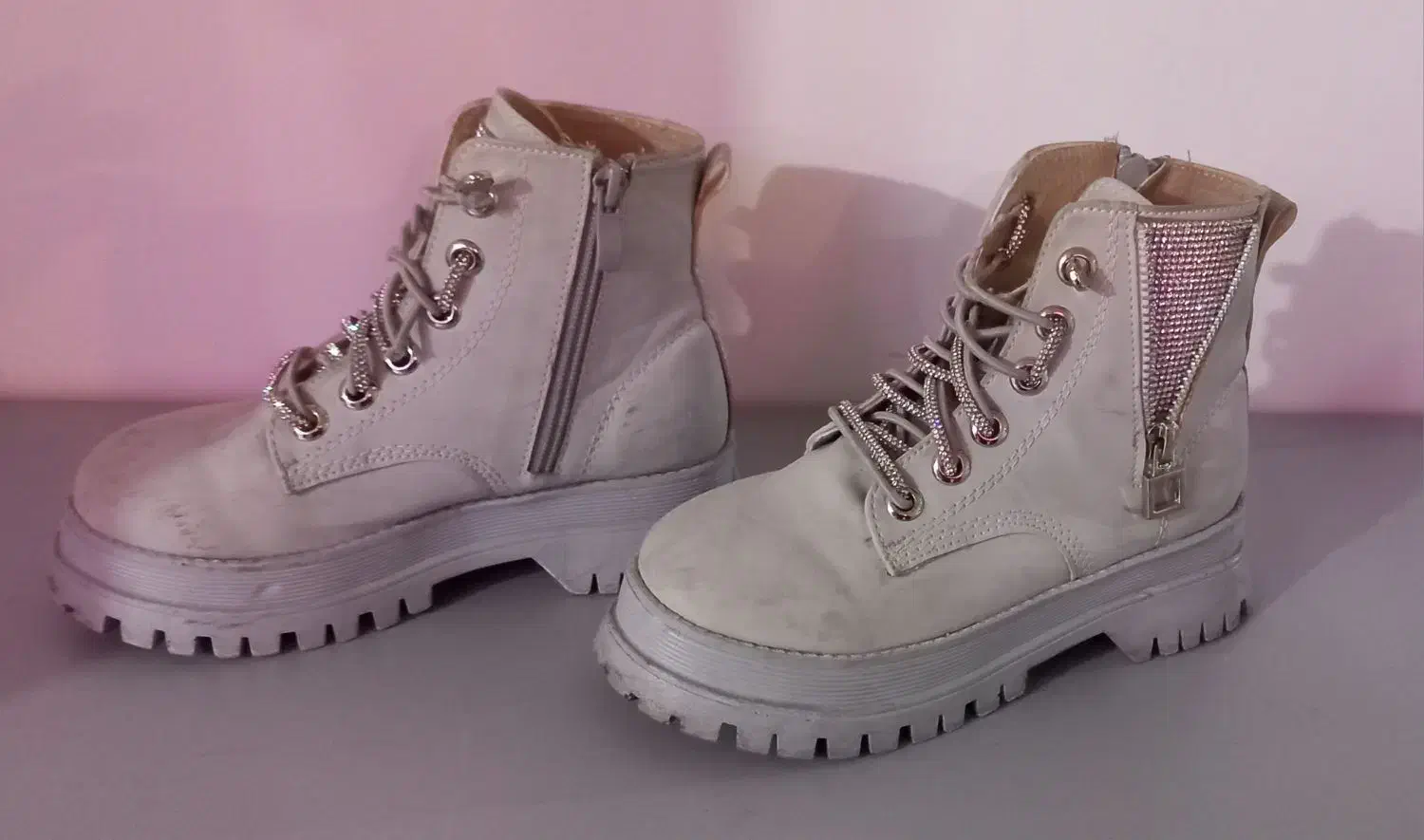 کفش‌‌بچگانه|کفش و لباس بچه|نظرآباد, نظرآباد|دیوار