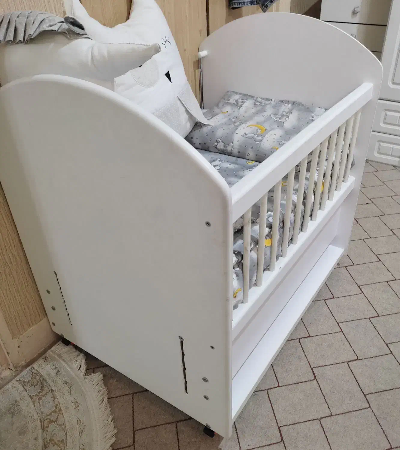 تخت کودک|تخت و صندلی بچه|تهران, والفجر (افسریه)|دیوار