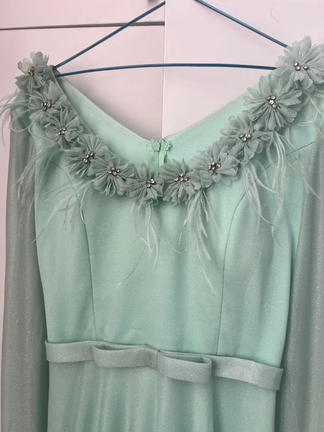 لباس مناسب عقد و تولد فقط دو بار پوشیده شده|لباس|برازجان, |دیوار