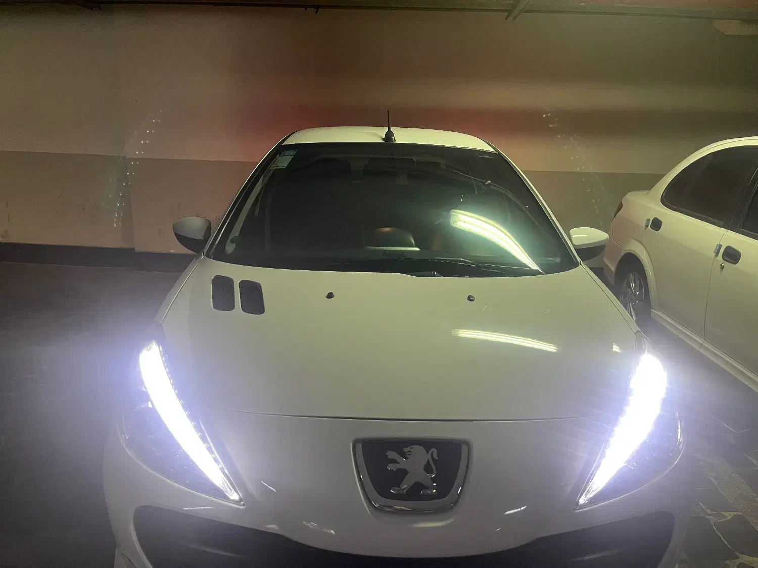 پژو ۲۰۷ مدل ۱۴۰۲ سقف فلز دنده|خودرو سواری و وانت|تهران, حسین‌آباد|دیوار