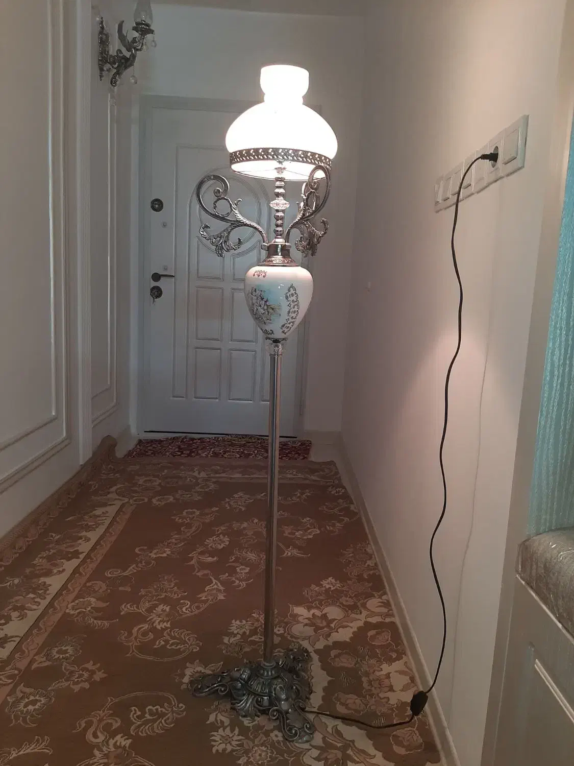 دوعدد کنار آباژور|چراغ خواب و آباژور|نیشابور, امین اسلامی|دیوار