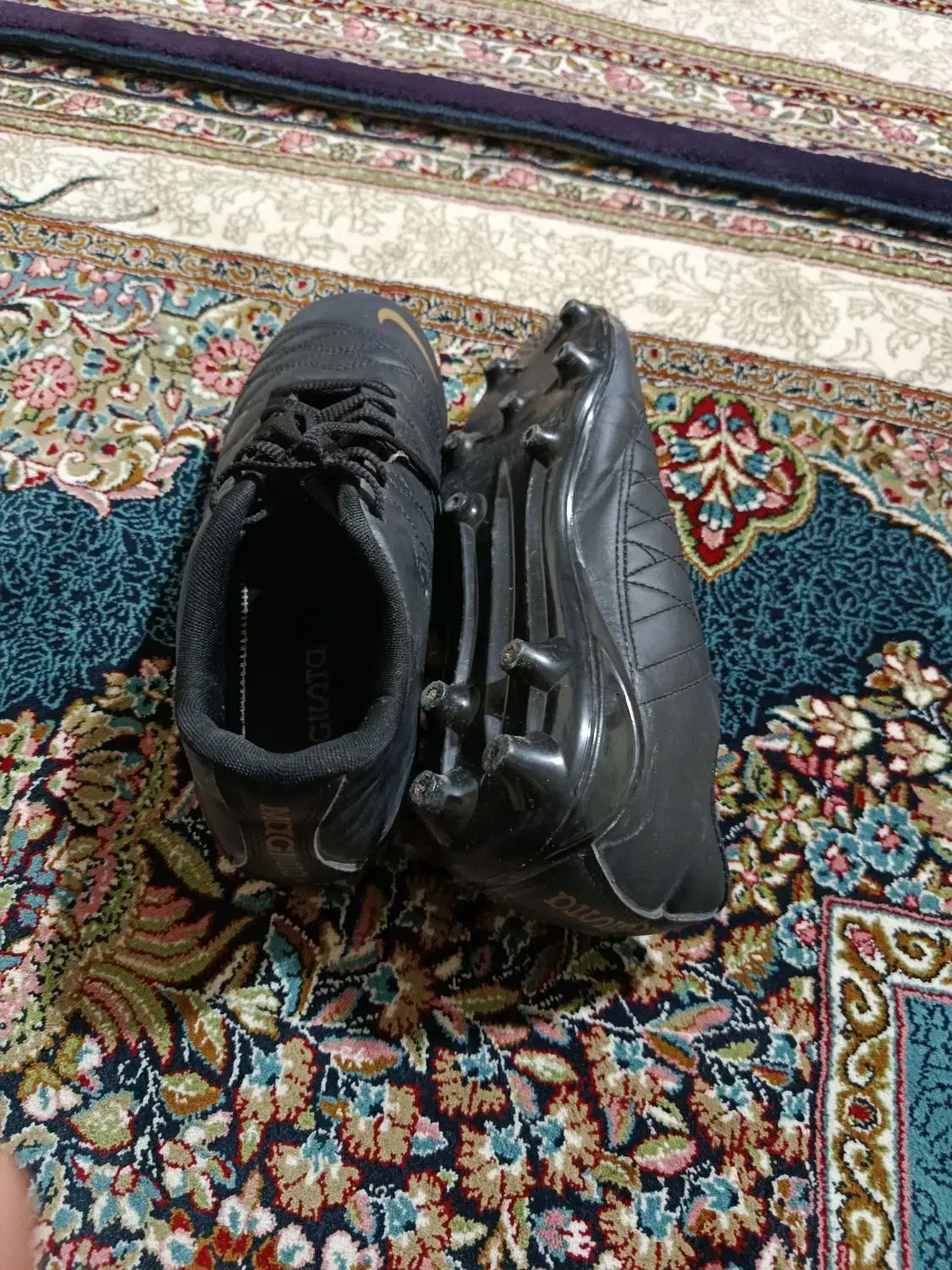 کفش فوتبال|ورزشهای توپی|کرمان, |دیوار