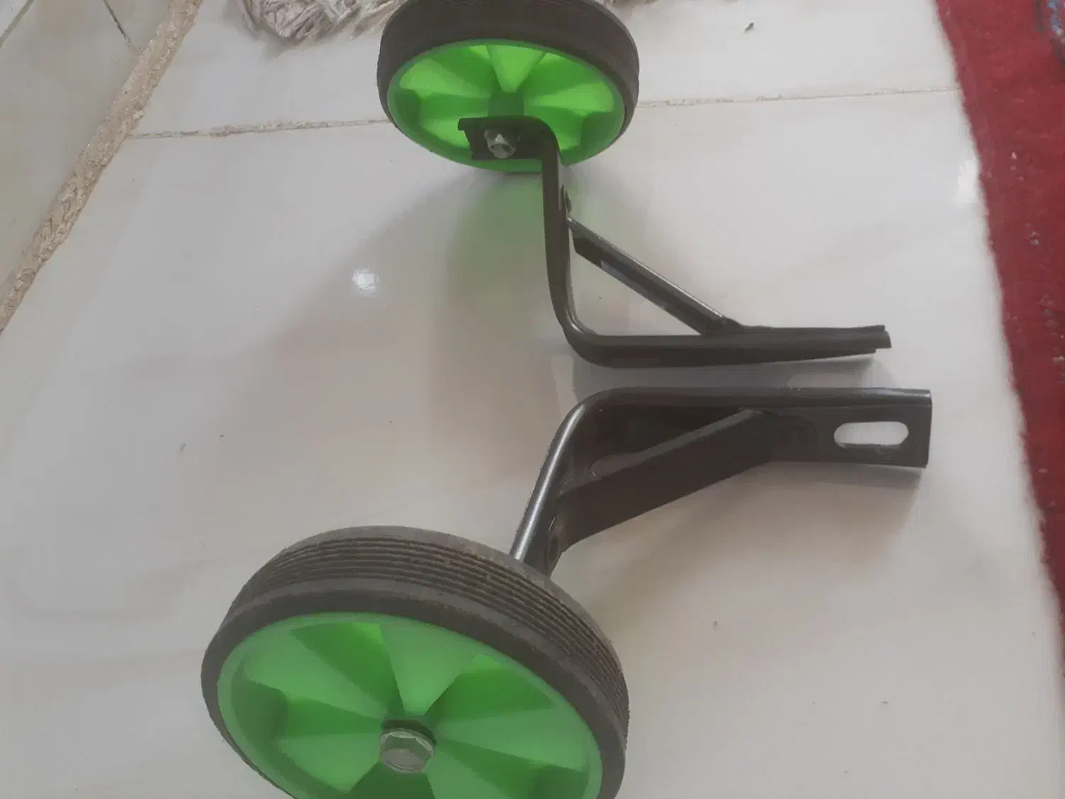 کمکی دوچرخه خیلی کم کار کرده|دوچرخه، اسکیت، اسکوتر|تبریز, |دیوار