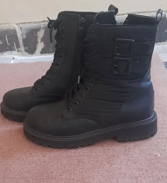 نیم بوت دخترانه سایز ۳۷ بسیار شیک و جدید|کیف، کفش، کمربند|بروجرد, |دیوار