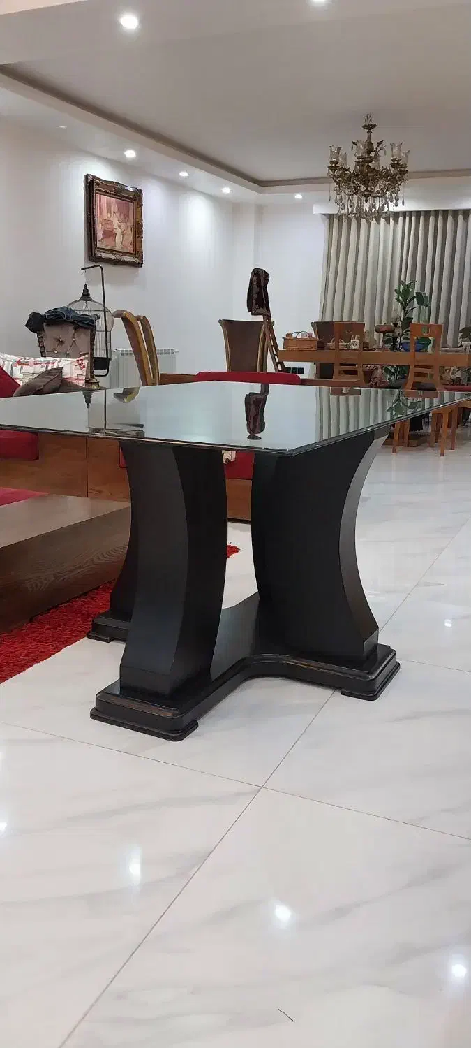 میز غذاخوری شیشه ای  با پایه چوب.|میز و صندلی غذاخوری|آمل, |دیوار