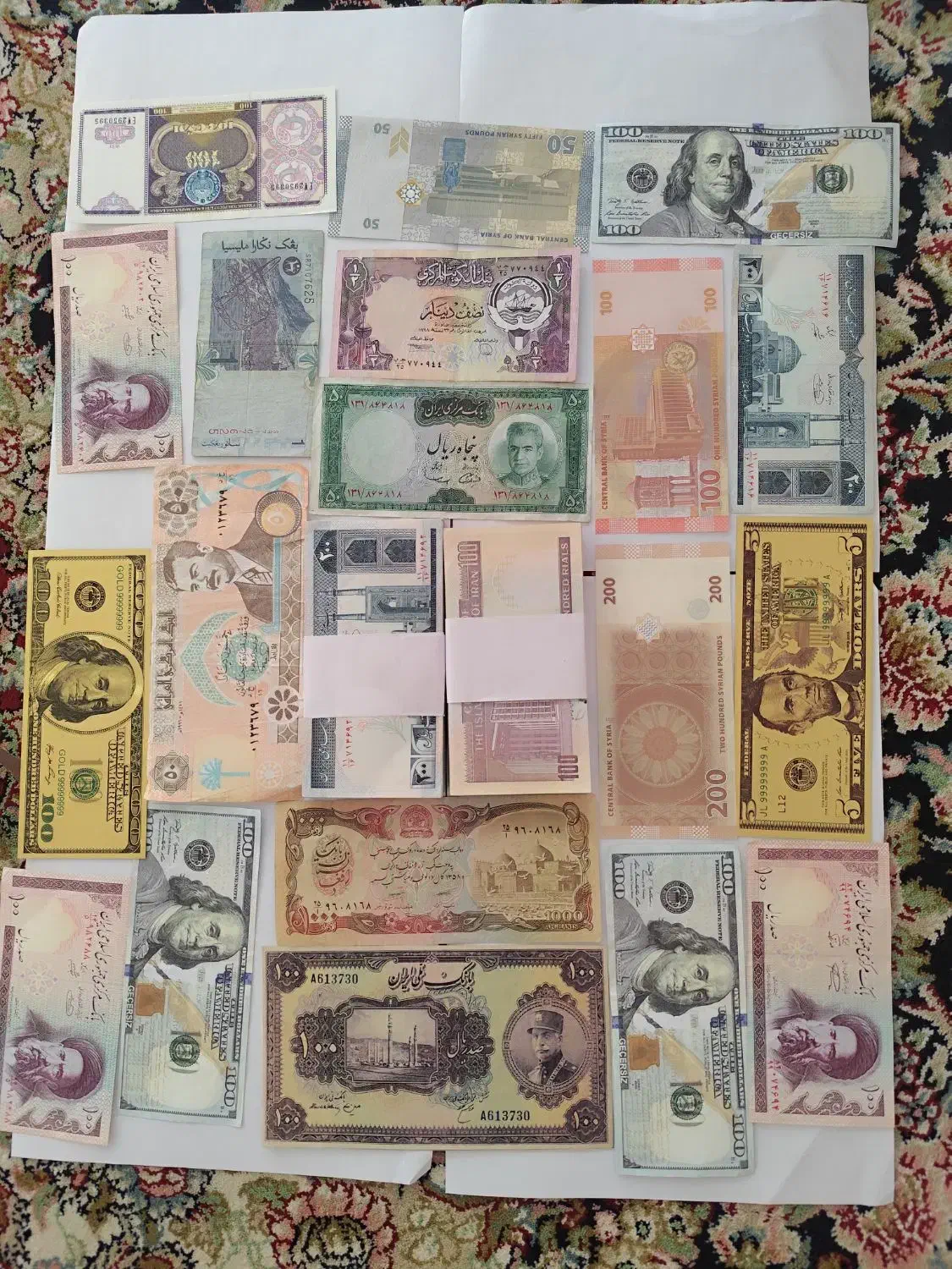 دو بسته اسکناس 10 تومن و 20 تومنی و تعدادی اسکناس|کلکسیون سکه، تمبر، اسکناس|شیراز, خلدبرین|دیوار