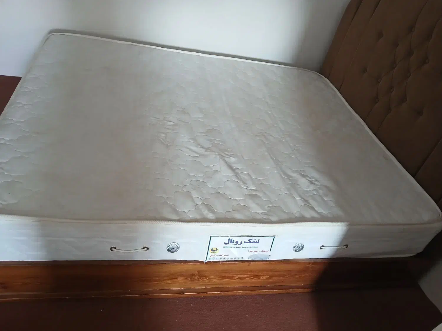 تخت دونفر چوپ|تخت و سرویس خواب|سیمین شهر, |دیوار