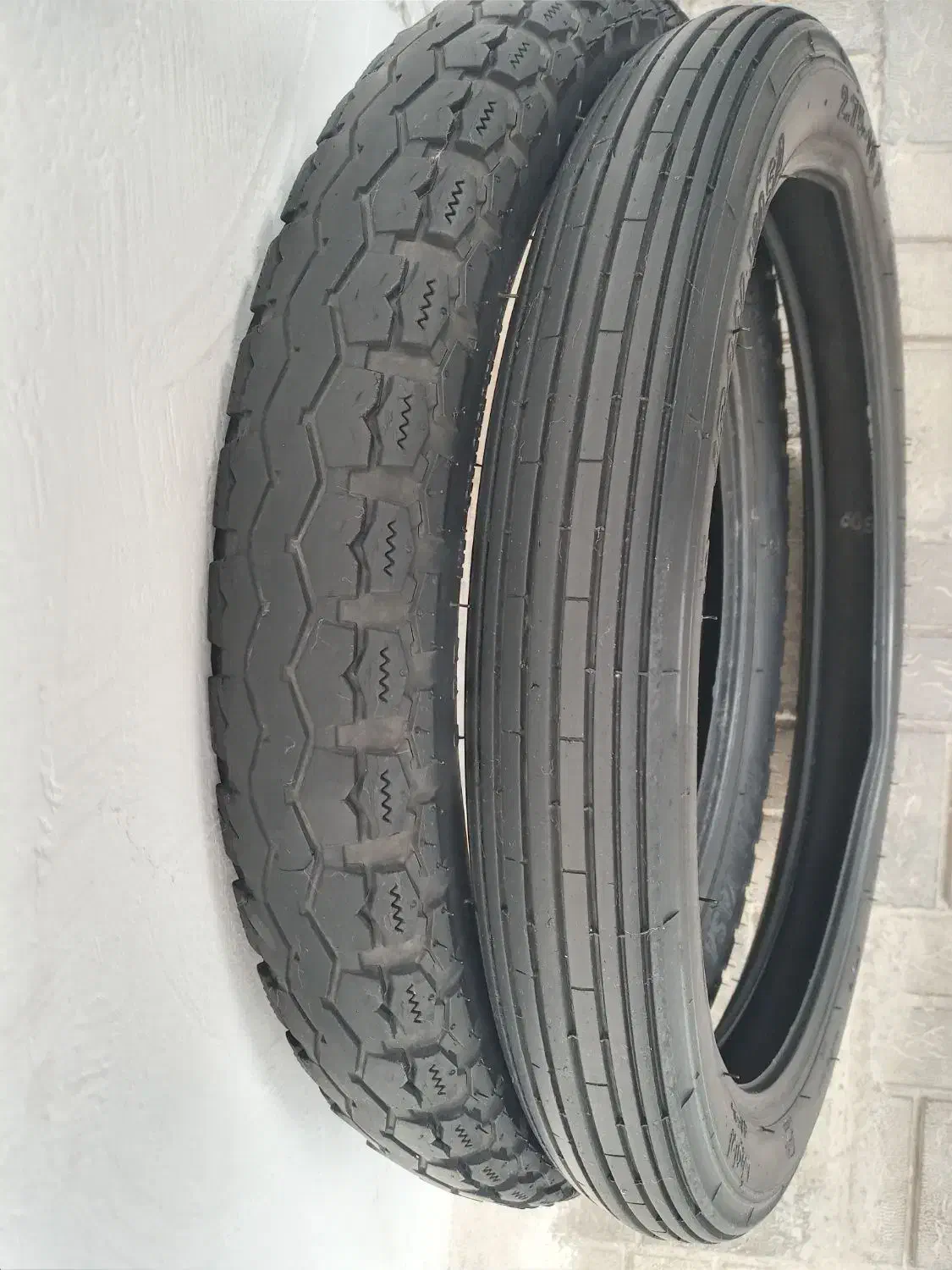 یک جفت لاستیک موتورهوندا|موتورسیکلت|رشت, ترمینال|دیوار