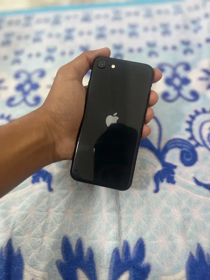 iphone ایفون se2020|موبایل|تهران, شهرک محلاتی|دیوار