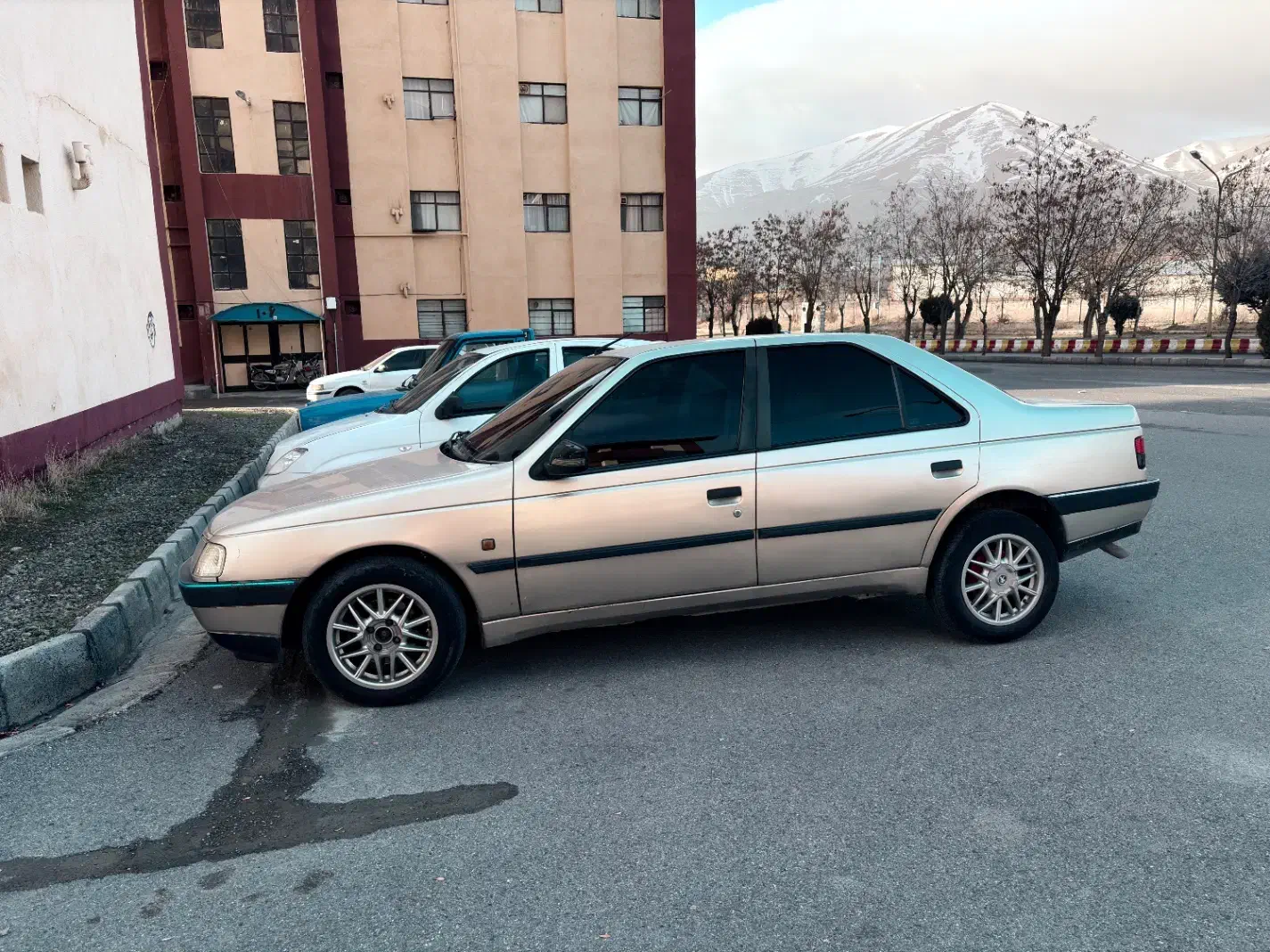 پژو ۴۰۵ مدل ۸۳|خودرو سواری و وانت|سنندج, |دیوار