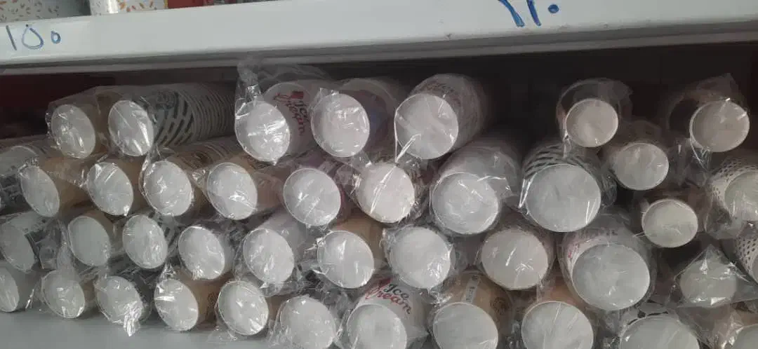 لیوان کاغذی یکبارمصرف|ظروف نگهدارنده، پلاستیکی، یک‌بارمصرف|شاهین‌شهر, شهرک ردانی پور|دیوار