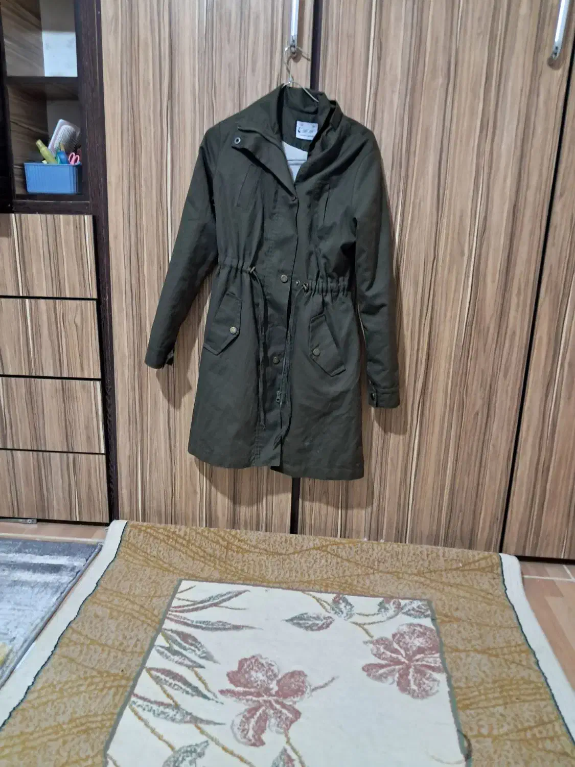 لباس|لباس|خرم‌آباد, |دیوار