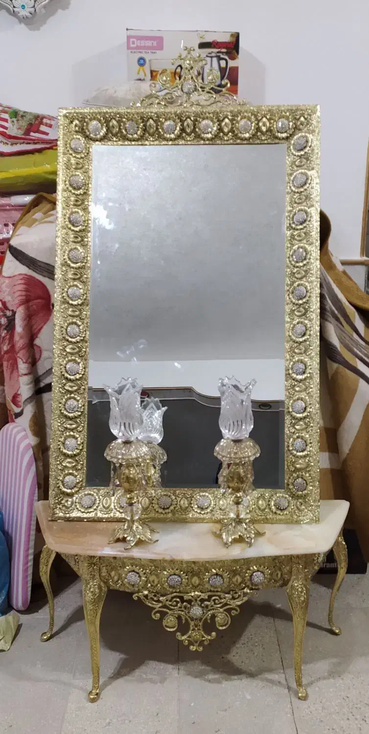 آینه و شمعدان تمام برنز|صنایع دستی و سایر لوازم تزئینی|قم, محمد آباد|دیوار