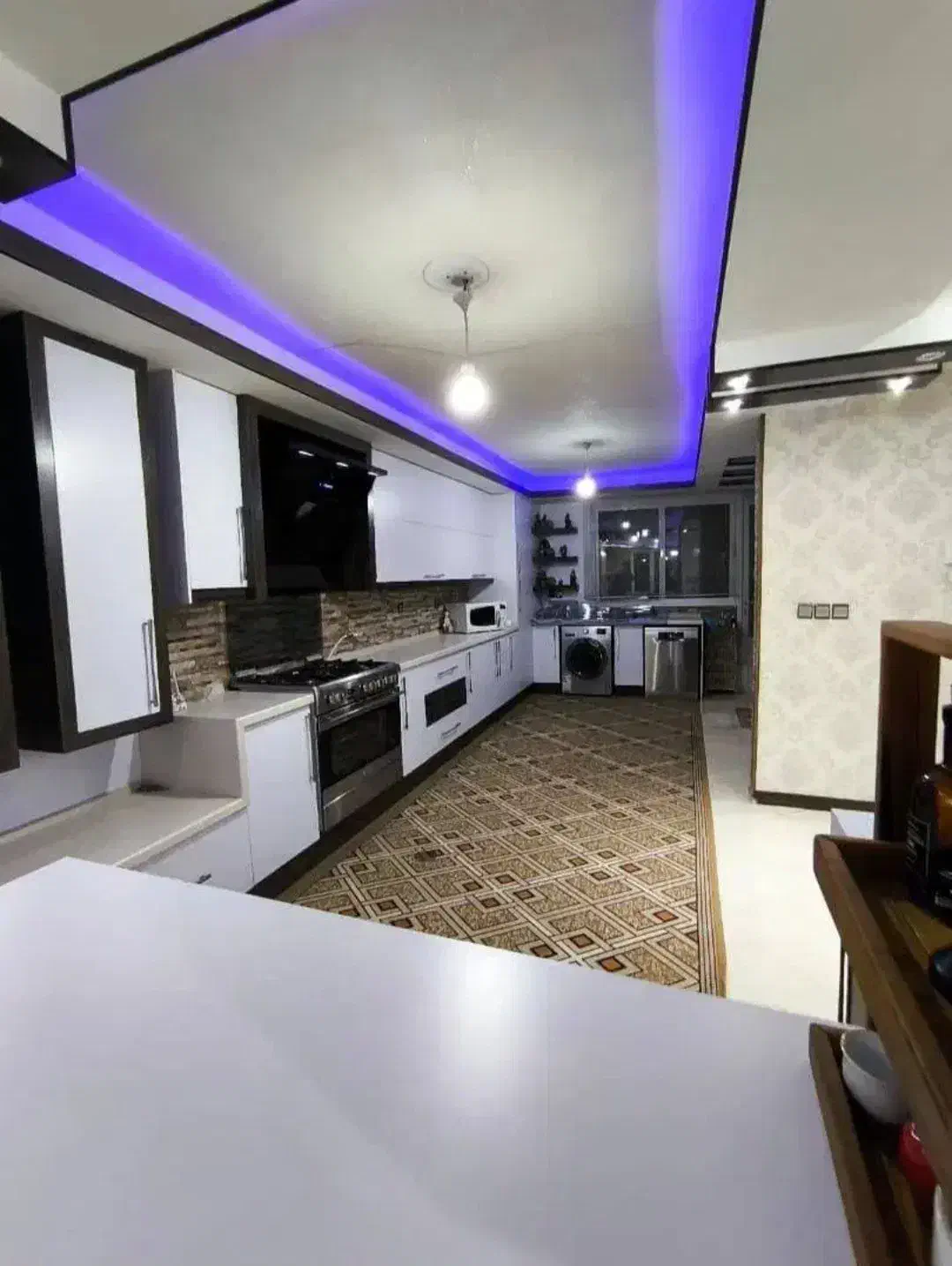 ویلایی/حیاط بزرگ|فروش خانه و ویلا|زرند, |دیوار