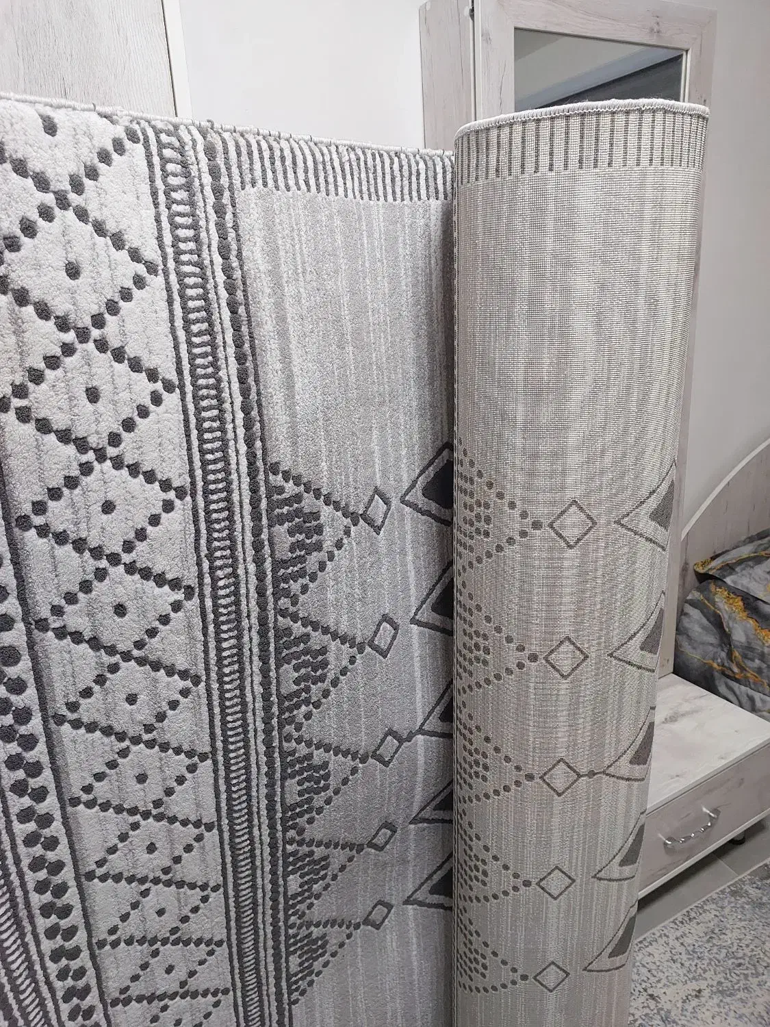 دوعدد فرش ۴ متری با ۳ عدد پادری|فرش|رشت, حومه رشت|دیوار