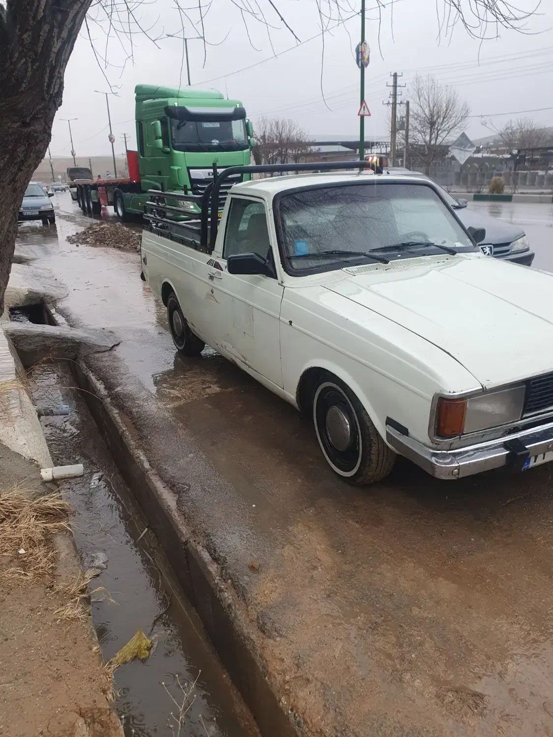 وانت پیکان|خودرو سواری و وانت|بروجرد, |دیوار