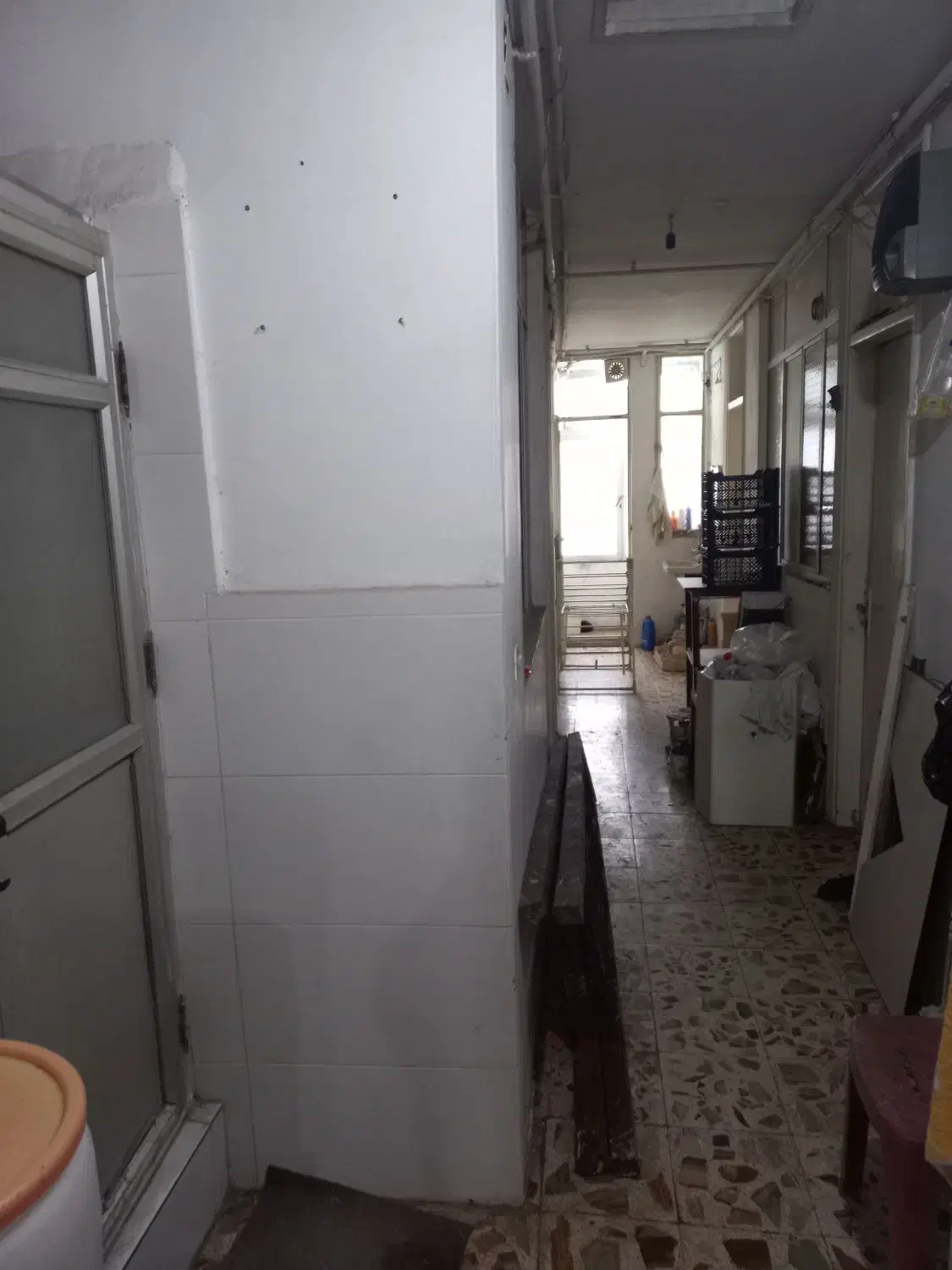 فروش آپارتمان  قدیمی تجاری|فروش آپارتمان|لاهیجان, انقلاب|دیوار