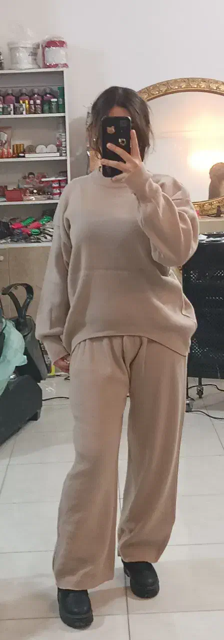 سر همی با روی جذاب|لباس|قم, شهرک مهدیه (مدرس)|دیوار