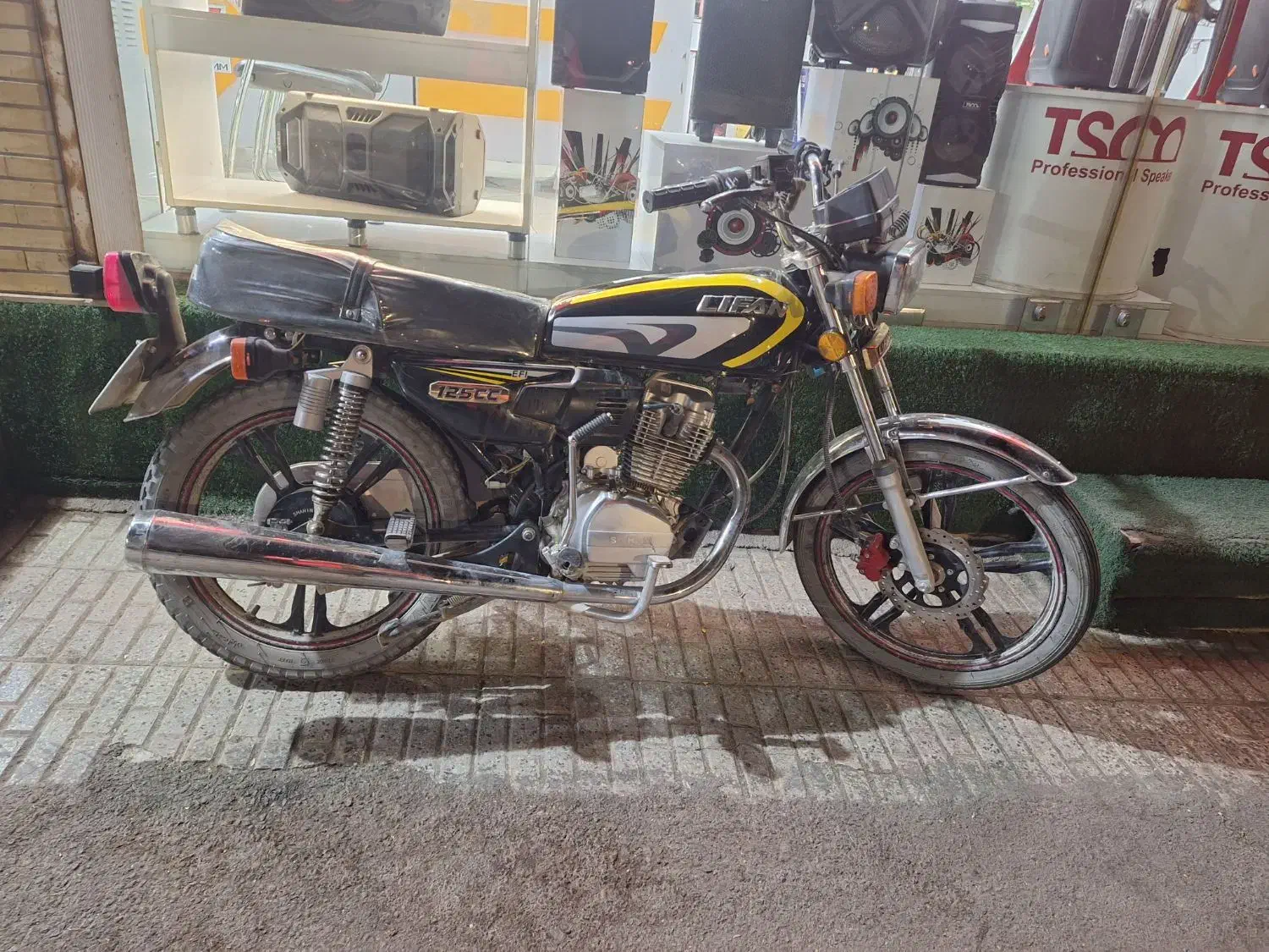 موتورهندا‌۱۲۵|موتورسیکلت|فلاورجان, |دیوار