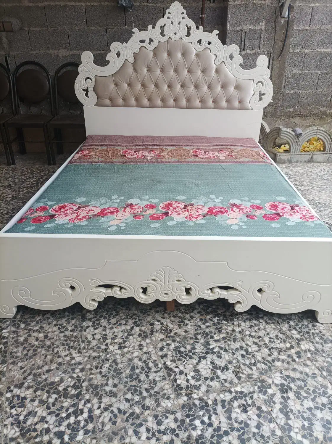 تخت وتشک واینه کلا درحد|تشک تختخواب|فومن, |دیوار