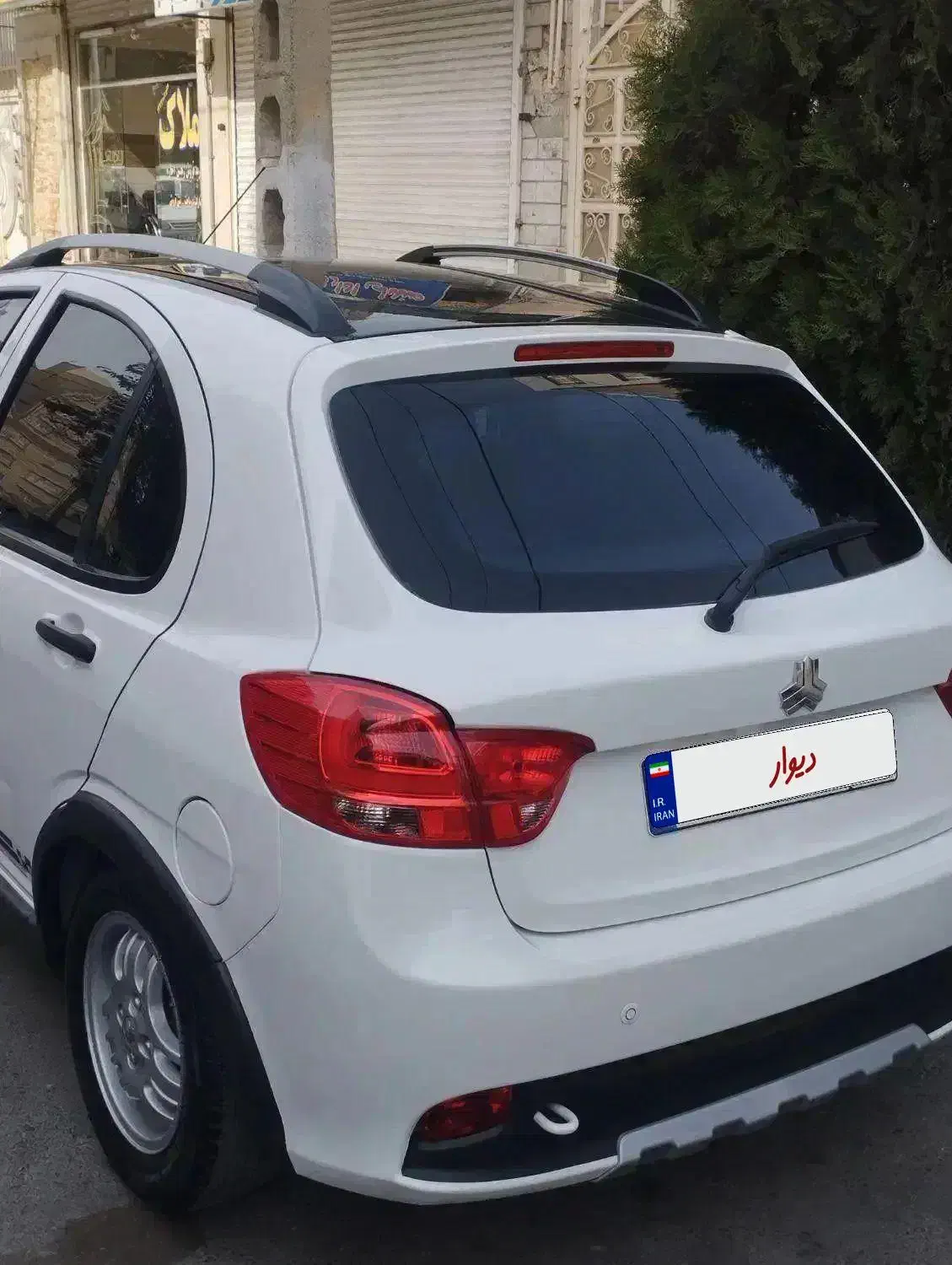 R سفید مشکی 402 رینگ اسپرت|خودرو سواری و وانت|مشهد, شفا|دیوار