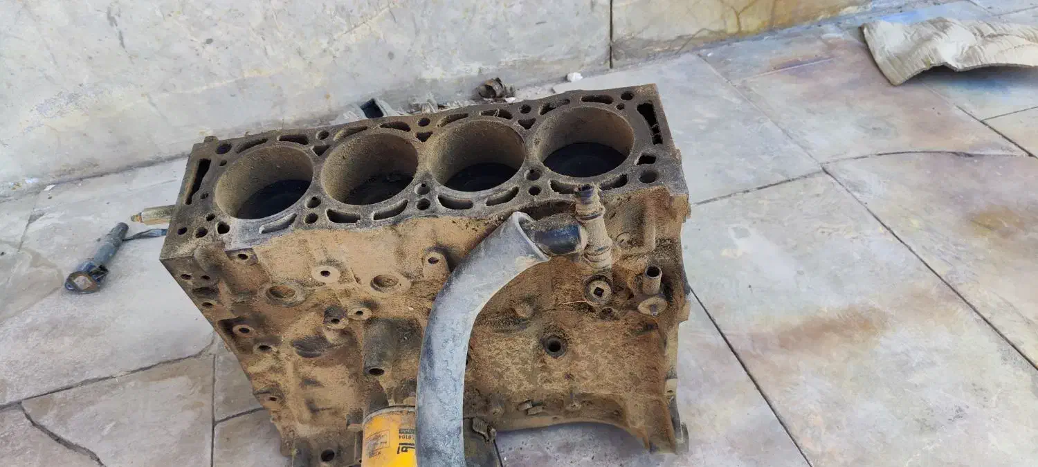 فروش نیم موتور زانتیا2000|قطعات یدکی و لوازم جانبی|سراوان, |دیوار